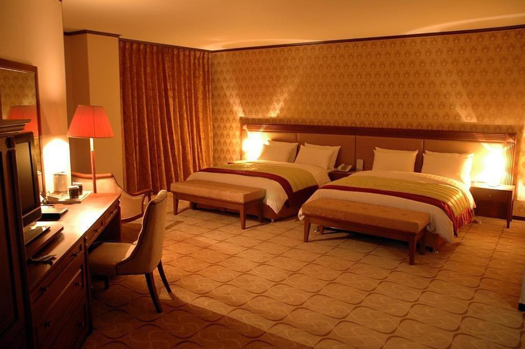 Sunjin Grand Hotel ウランバートル エクステリア 写真