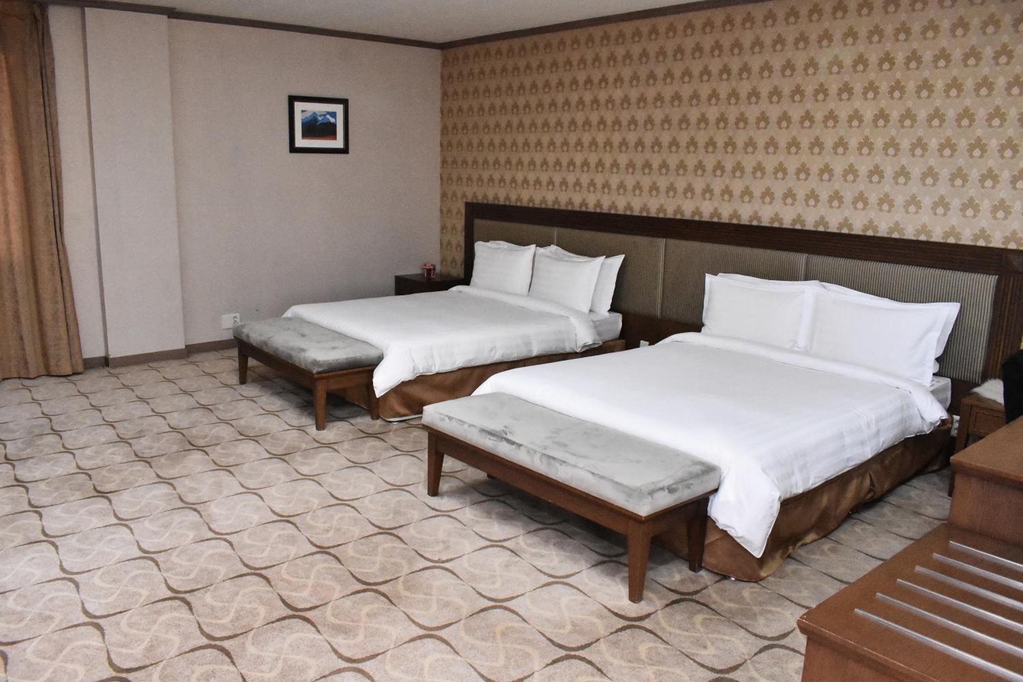 Sunjin Grand Hotel ウランバートル エクステリア 写真