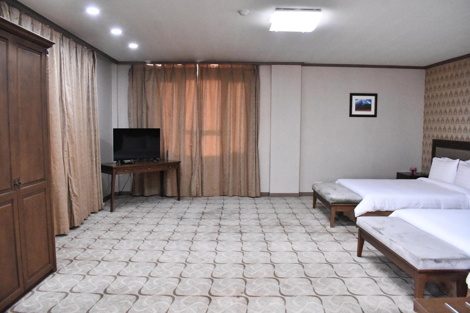 Sunjin Grand Hotel ウランバートル エクステリア 写真