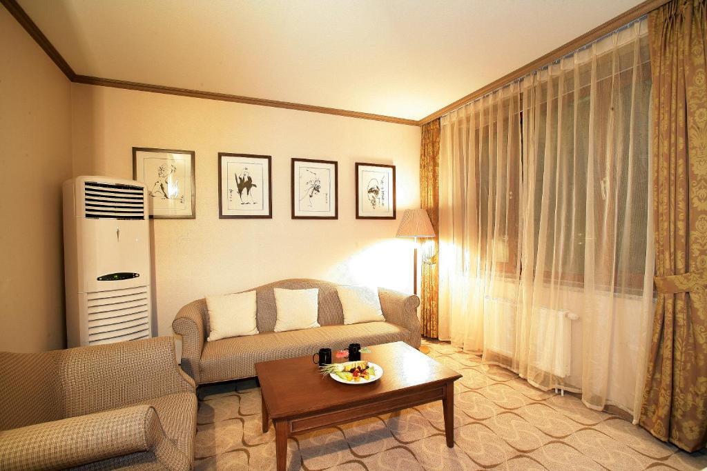 Sunjin Grand Hotel ウランバートル エクステリア 写真