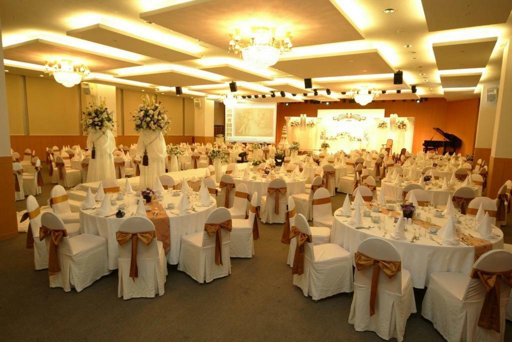 Sunjin Grand Hotel ウランバートル エクステリア 写真