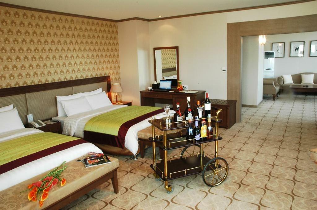 Sunjin Grand Hotel ウランバートル エクステリア 写真